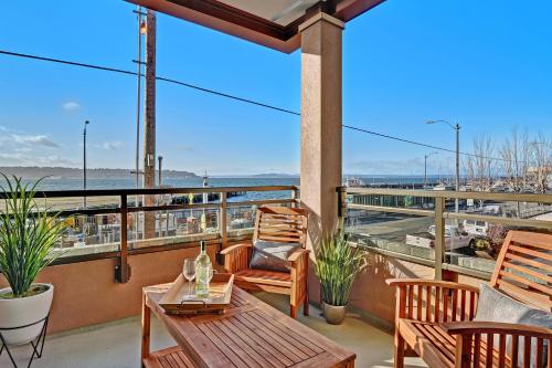 Waterfront Oasis 