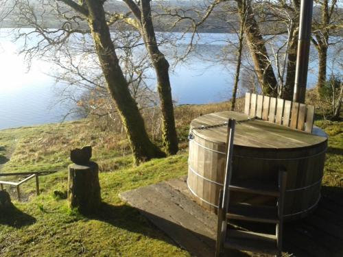 Loch Aweside Forest Cabins (لوچ آوسید فورست كابینس) 