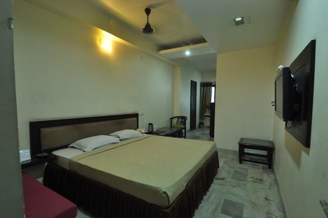 Hotel Yadu Residency 