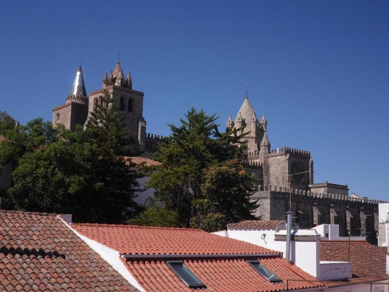 Hotel Solar De Monfalim General view