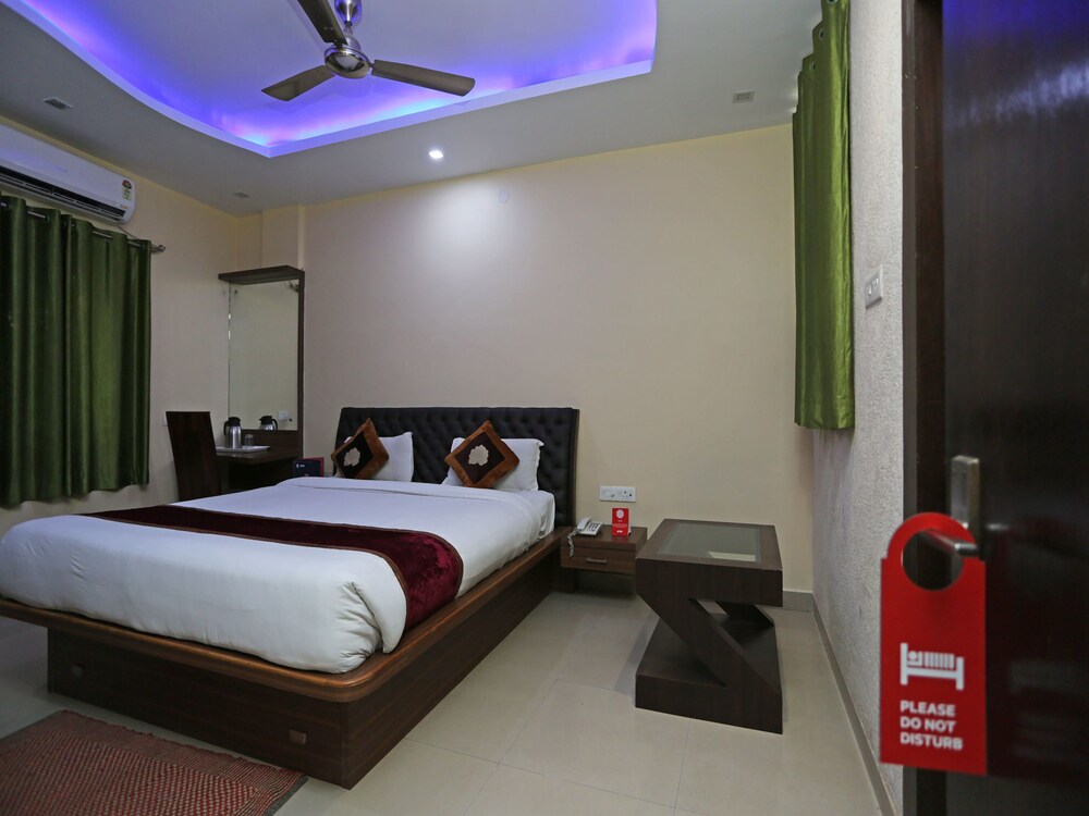 Treebo Trend Archie Regency Guestroom
