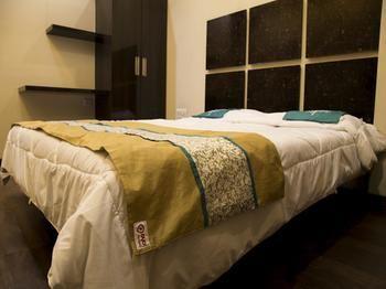 Oyo Rooms Athwa Gate Surat 