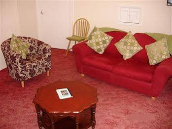 Beachmount Holiday Apartments 