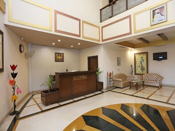 Oyo 16565 Karnal Haveli Reception