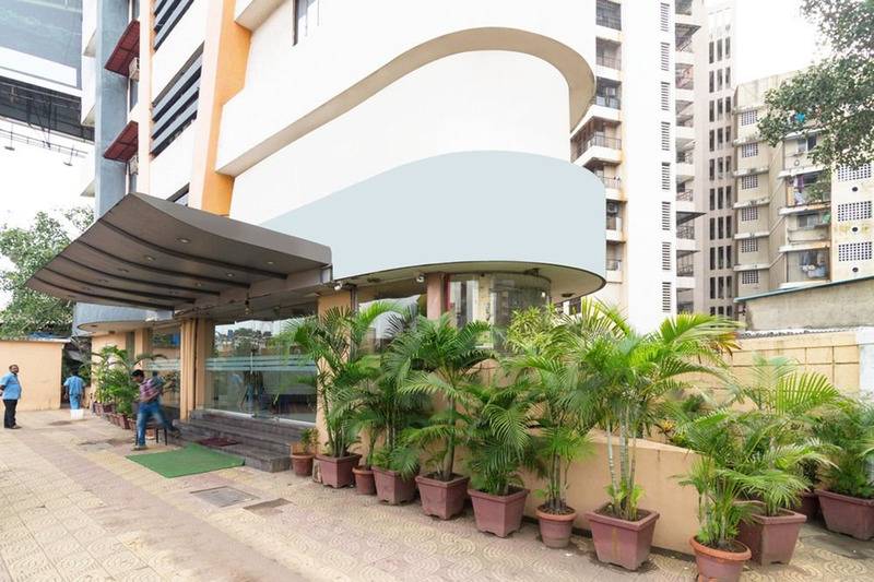 Oyo 8850 J K Regency General view