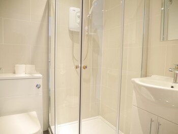 Town House Apartments Guestroom