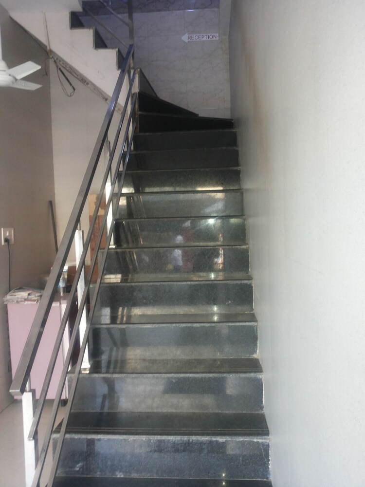 Hotel Holiday Inn Staircase