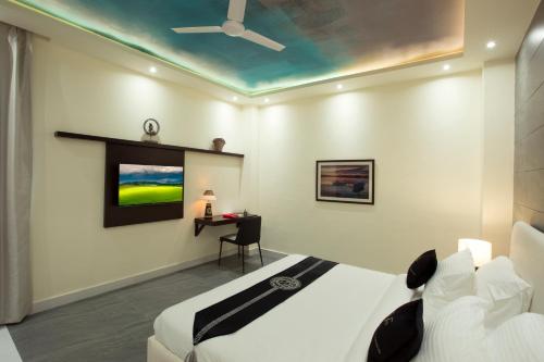 Mohan Tulip Hotel 