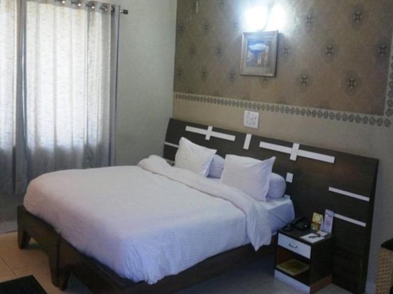 Hotel Radhika Regency 