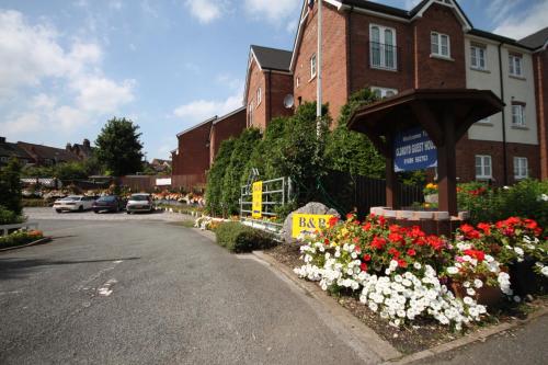 Meadows Way Guest House 