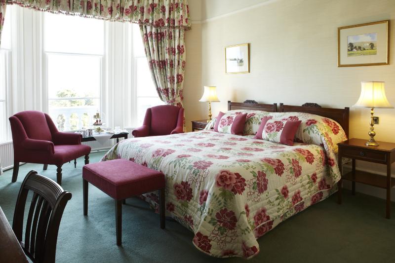 The Grand Hotel Eastbourne ( گرند هتل ایستبورن) Room