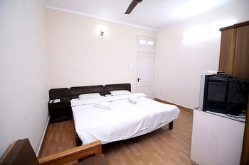 Hotel Midtown Guestroom