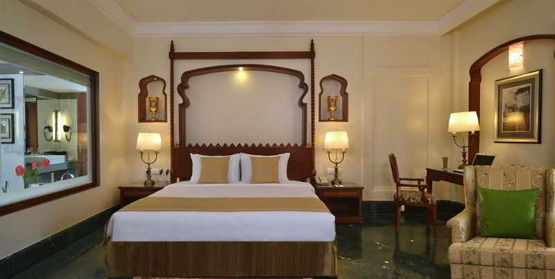 Indana Palace Jodhpur (ایندانا پالاس جودهپور) Room