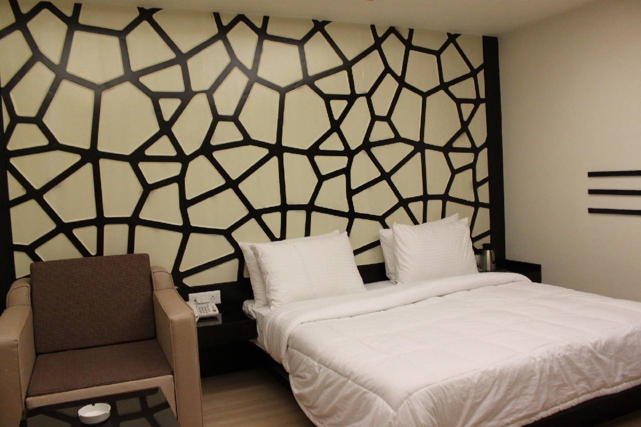 Silver Arch Hotel 