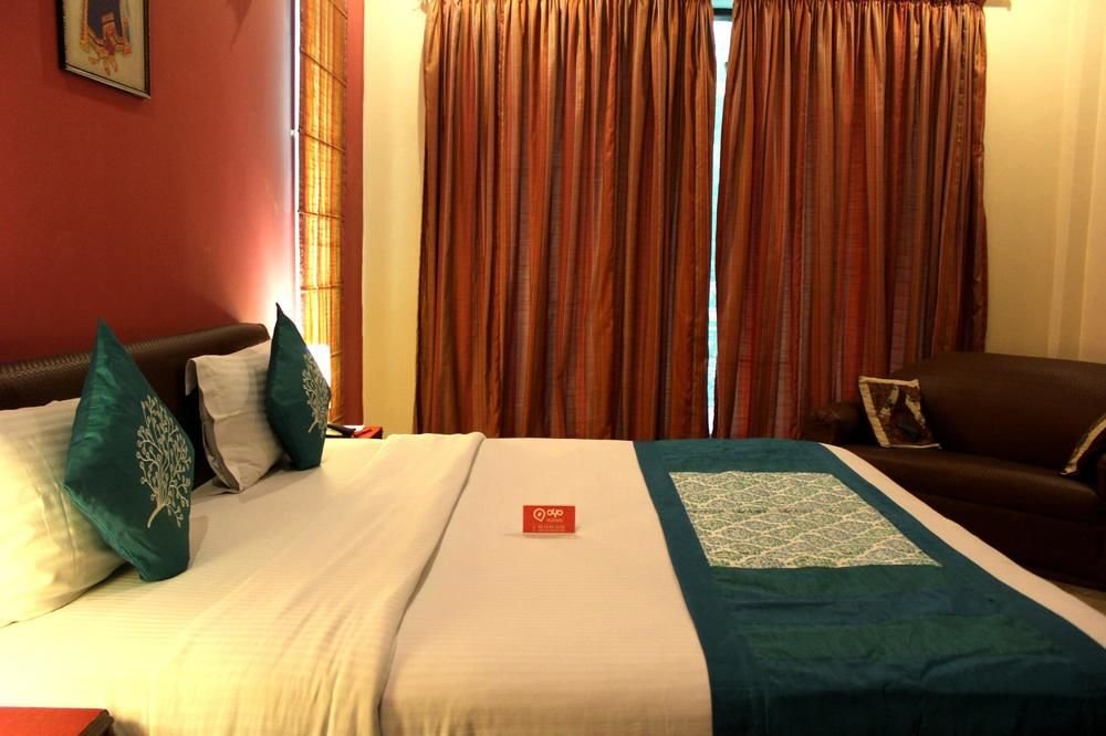 Oyo Rooms Near Galleria Market 