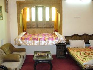 Deepak Rest House 