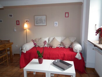 Les Vergers Featured Image