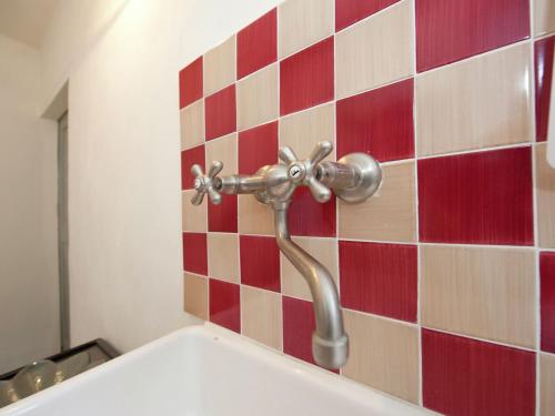 Castello Di Rocca Grimalda Barbacane 