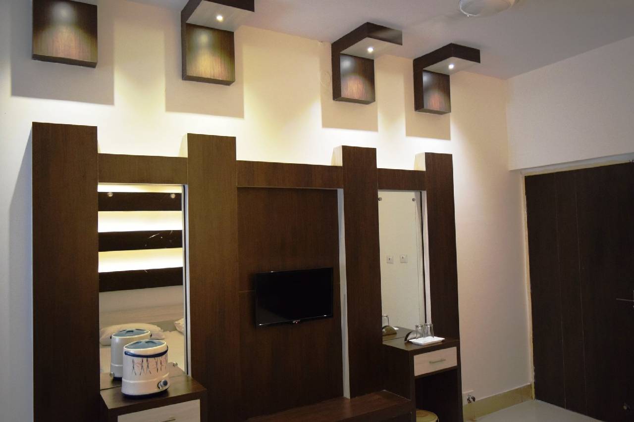 Ritumbraha Hotel & Resort 