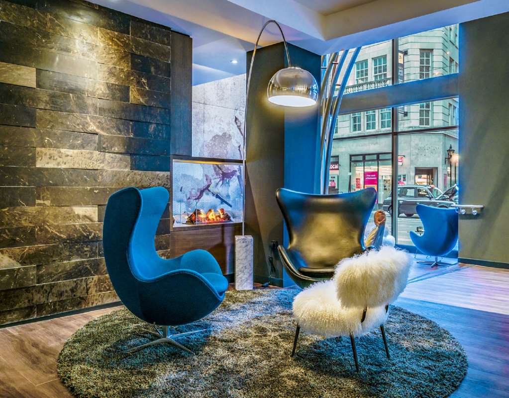 Motel One Manchester Royal Exchange MO Hotel Manchester Royal Exchange Lounge