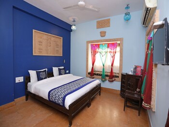 Oyo 1402 Hotel Prithvi Guestroom