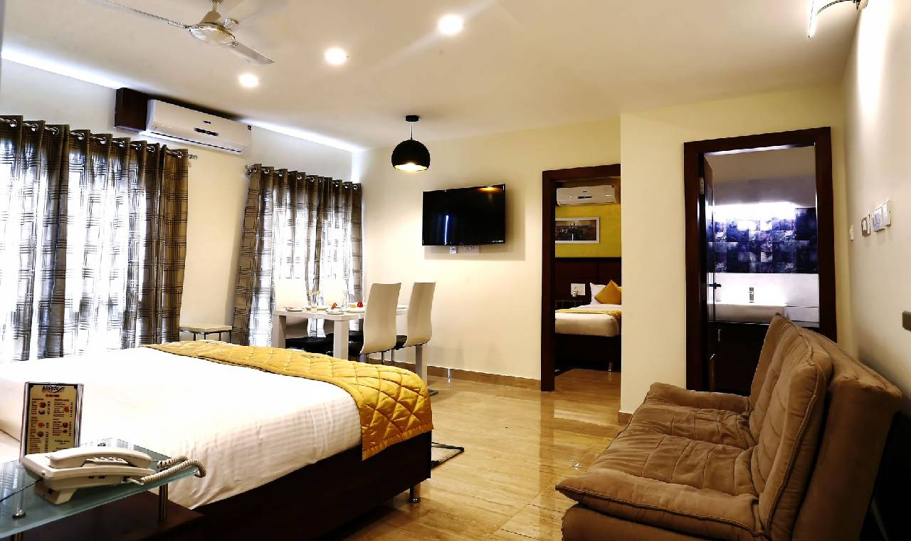 Breeze Suites 