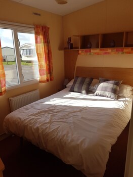 Homely Holidays Guestroom