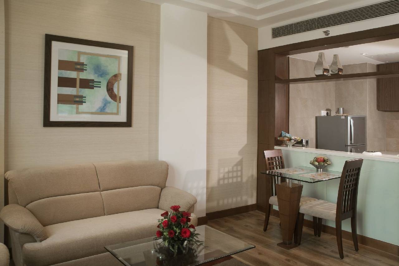 Savoy Suites Greater Noida (ساووی سوئیتس گریتر نویدا) 