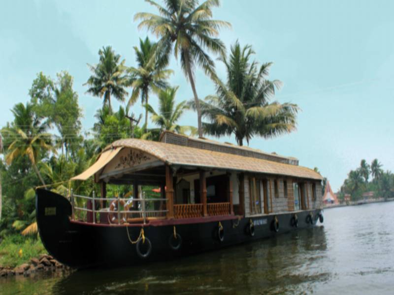 Genesis Houseboat 
