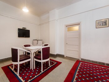 Oyo 635 West End Hotel Guestroom