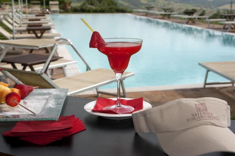 Saturnia Tuscany Hotel Bar