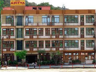 Hotel New Aditya (هتل نیو آدیتیا) 