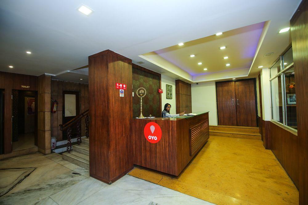 Oyo 10606 Hotel Shriradha Civic Centre 