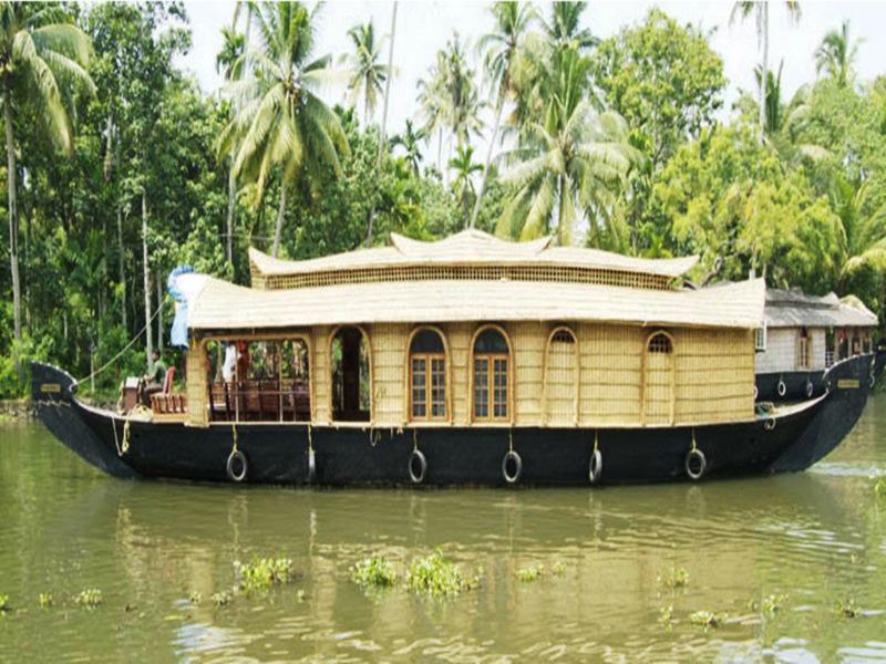 Backwater Retreat Houseboat Alleppey 