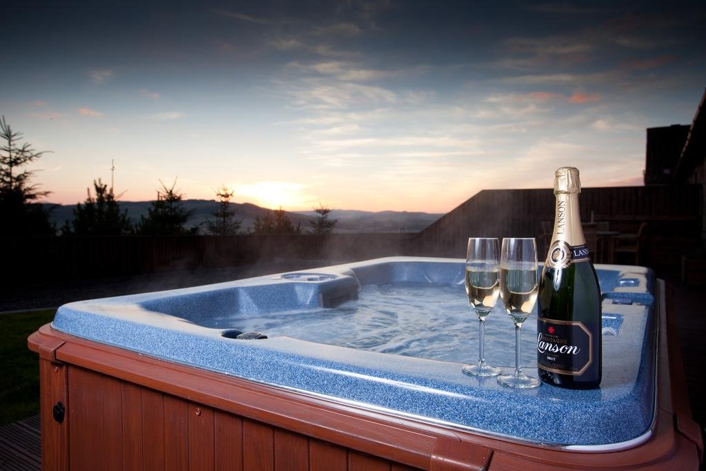 Balmeadowside Lodges 