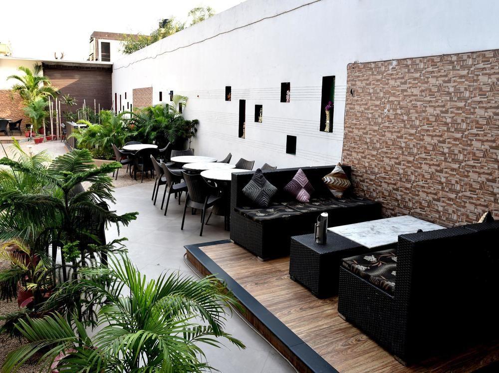 Oyo Rooms Sector 11 Panchkula 