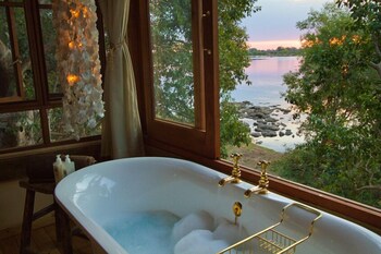 Tongabezi Lodge Deep Soaking Bathtub