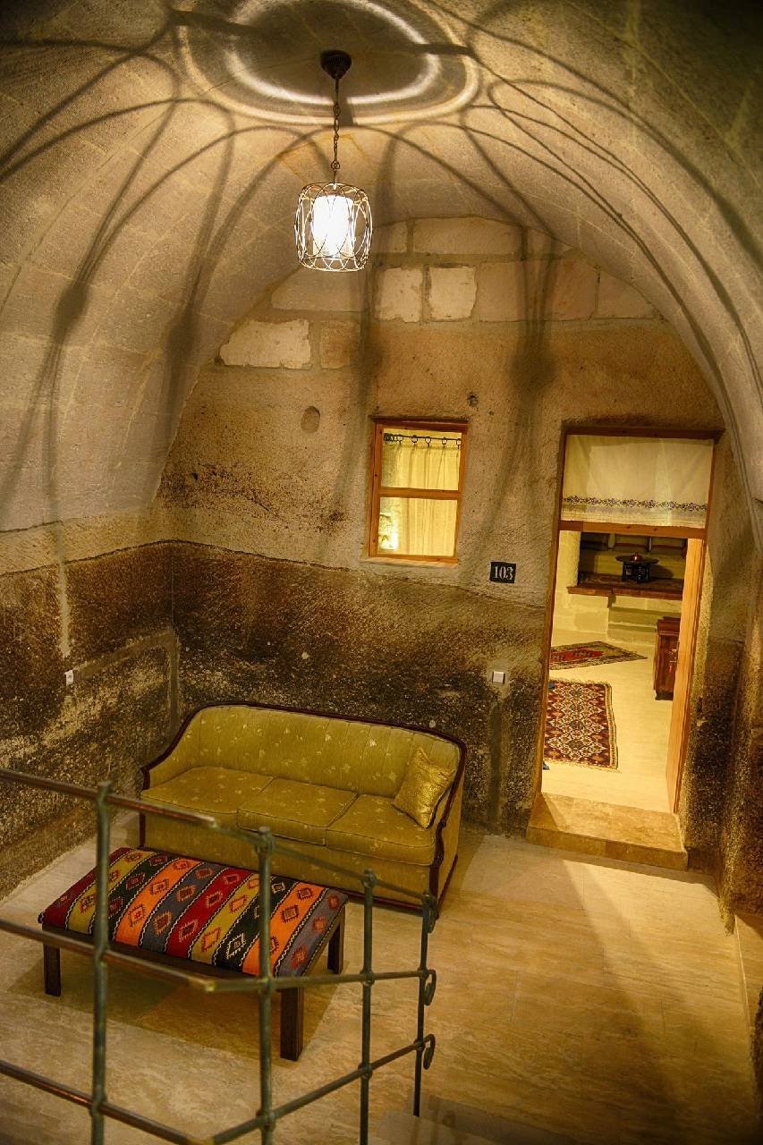 Salkim Cave House (سالكیم كاو هاوس) 