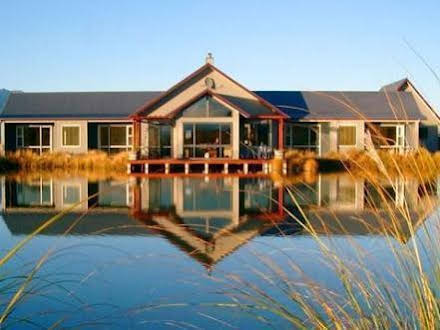 Matuka Luxury Lodge 