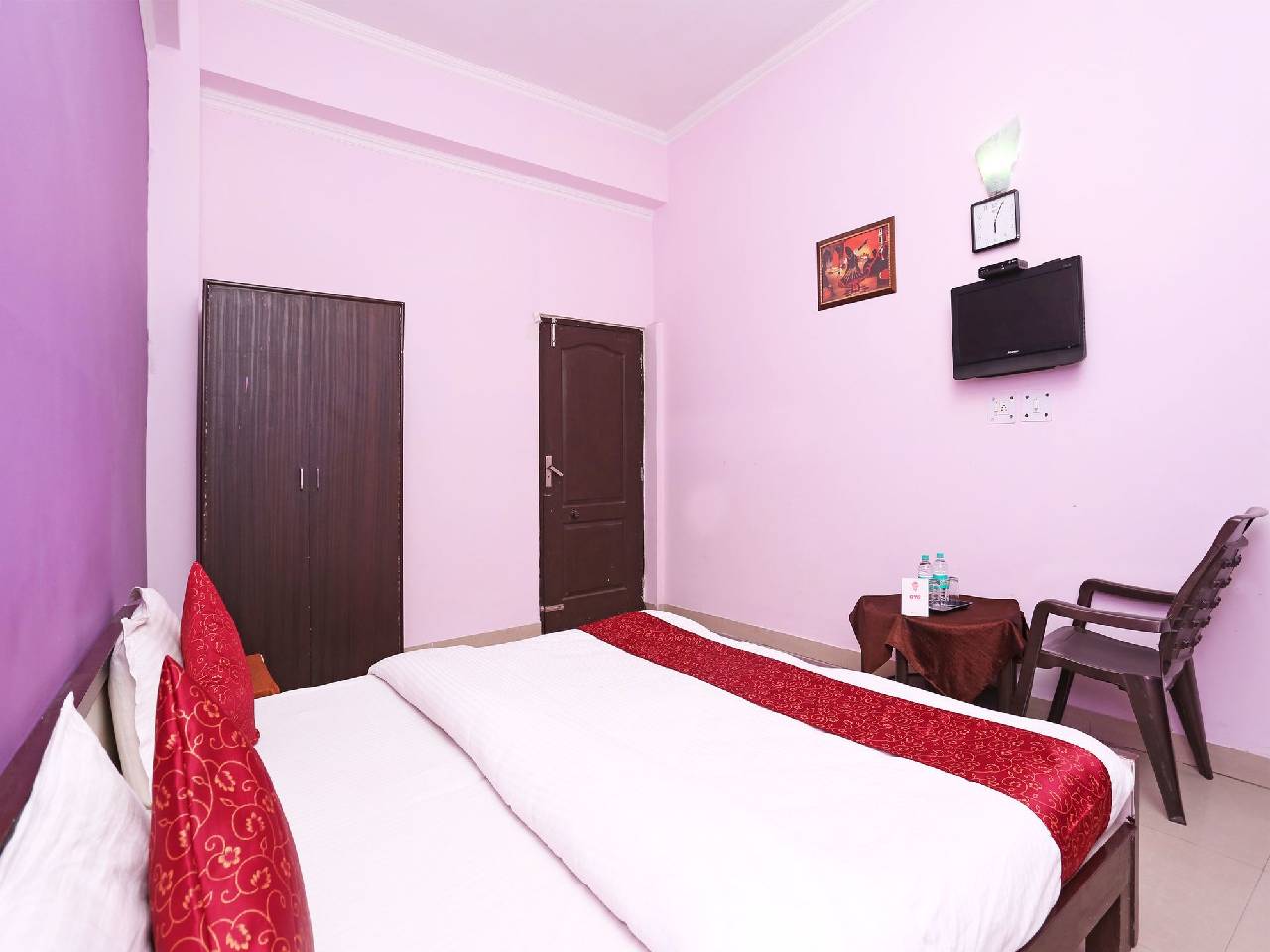 Oyo 12784 Hotel Roomers 
