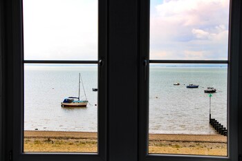 The Bay Hotel Guestroom