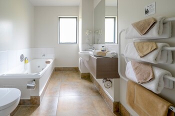 Bella Vista Motel Whangarei Bathroom