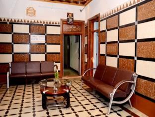Hotel Shri Swarna's Palace A Business Class Hotel 