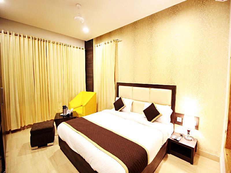 Ashoka Hotel 