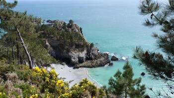 Ty Bihan De L'aber Beach