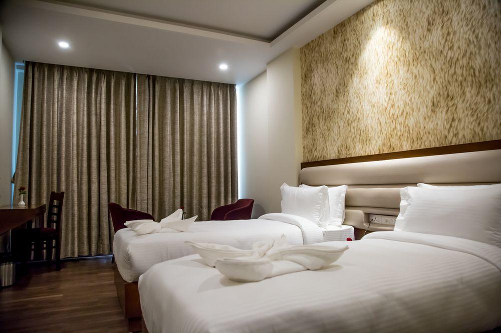 Hotel Awadh Palace 