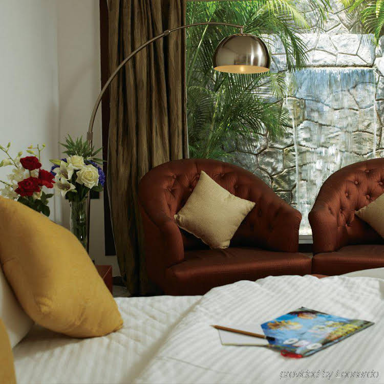 Leonia Holistic Destination 