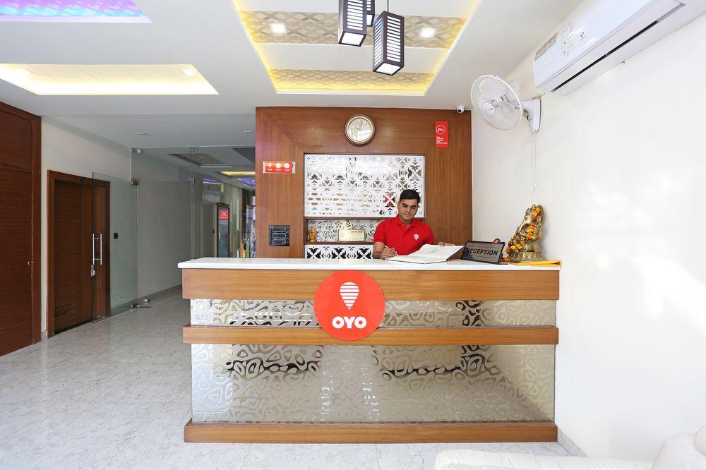 Oyo 10842 Hotel Anjali Mahal 