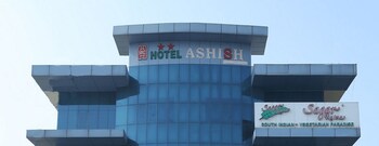 Hotel Ashish Continental Exterior