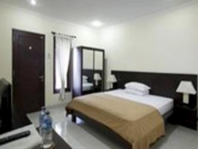 Pondok Raya 828 Guest House 